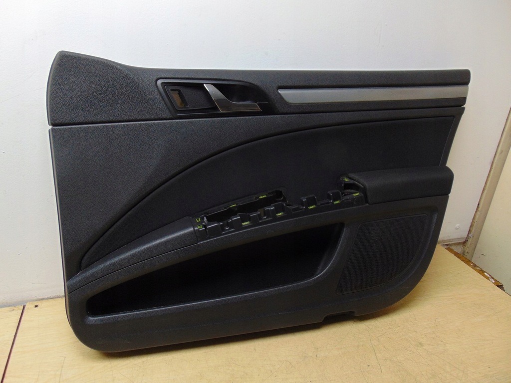 фото №6, Оббивка обшивка двері правий перед skoda superb ii