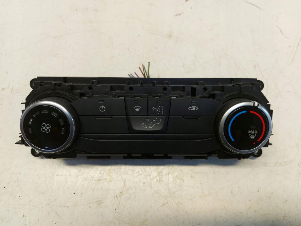 фото №1, Ford transit mk8 панель кондиционера