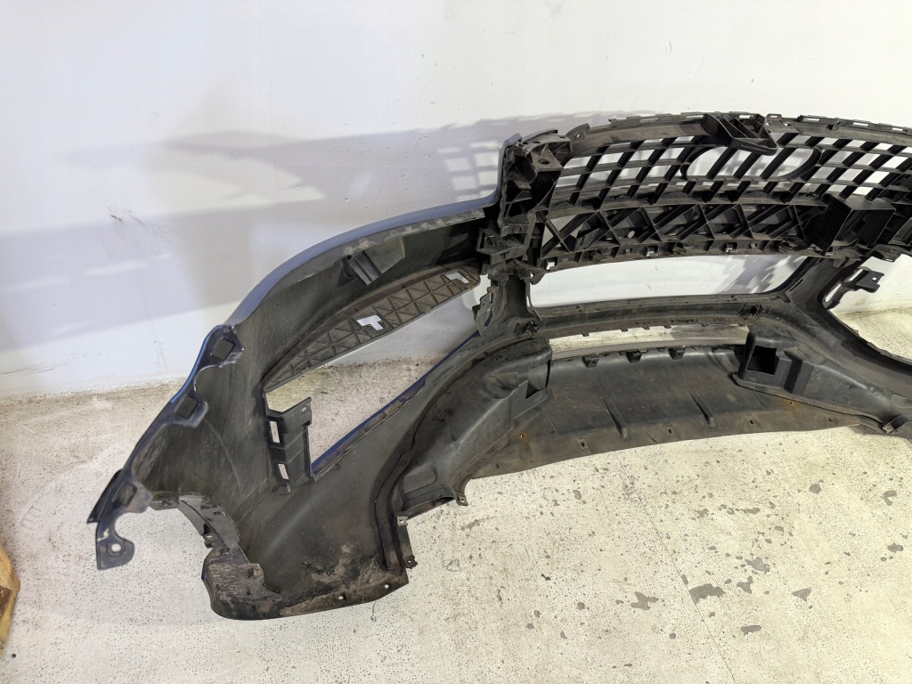 Бампер перед передній audi q7 s line v12 4l лист Ціна