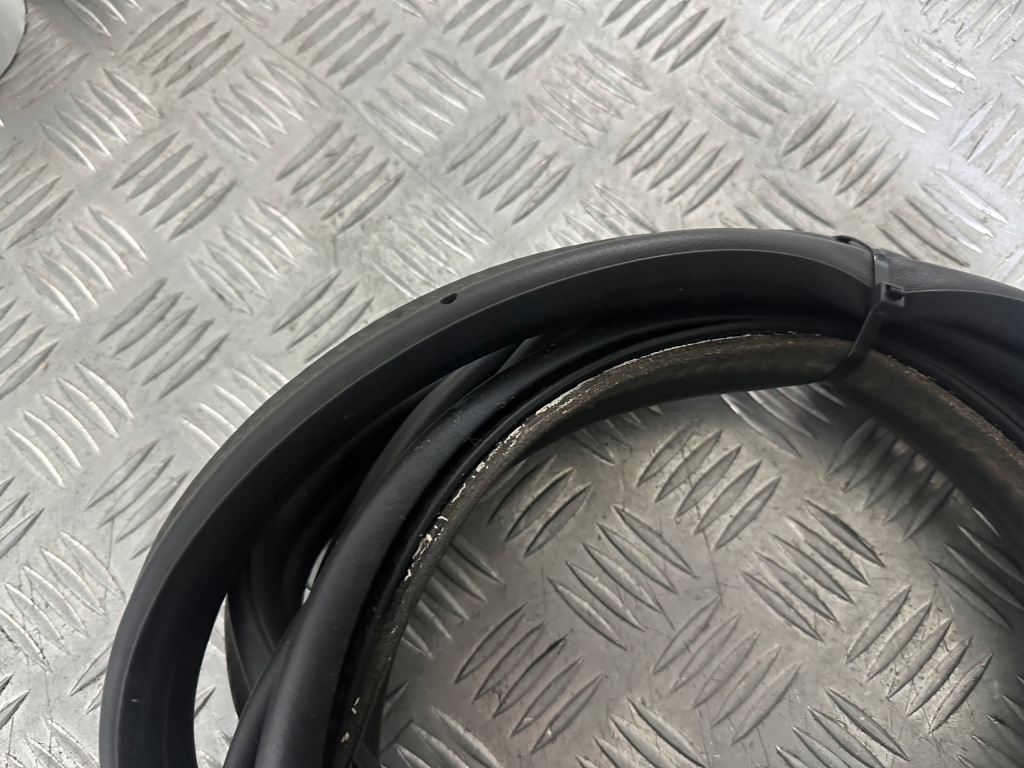 Mini cooper r56 прокладка кришки багажника Оригінал