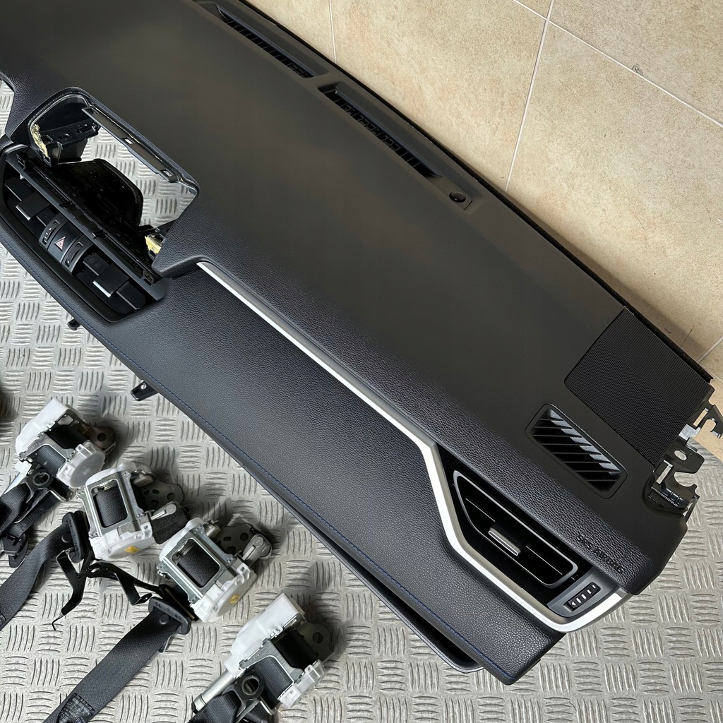 фото №6, Приборная панель консоль ремни приборная панель toyota rav4 v 2019 rok