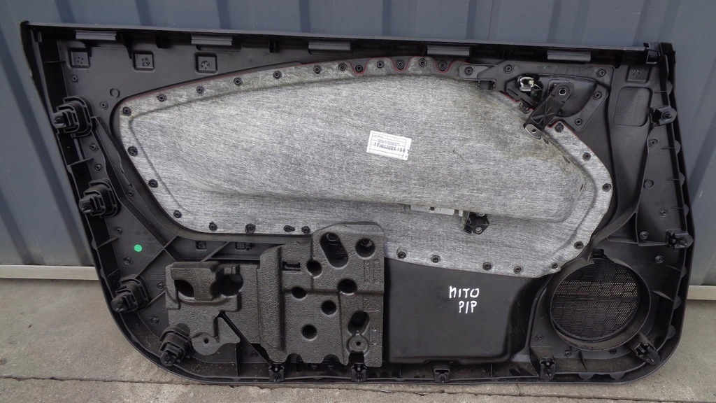 фото №10, Обшивка обивка дверь alfa romeo mito 08- правый