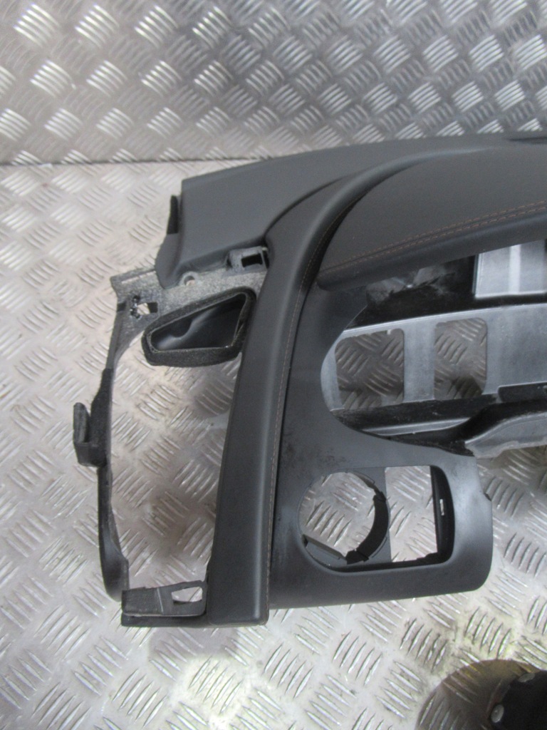 фото №5, Audi r8 панель приладів консоль подушка безпеки подушки безпеки ремені orginal