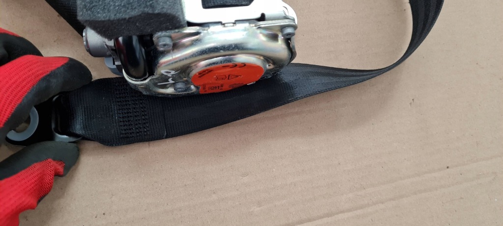 A6 c8 4k ремень безопасности левое  перед оригинал 4k8857705 в Украине