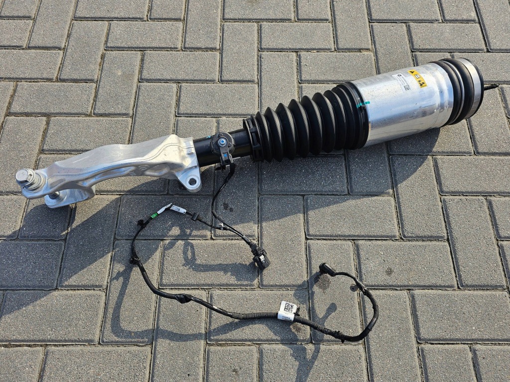 Купить Jeep grand cherokee wl амортизатор перед левый p68459083ad