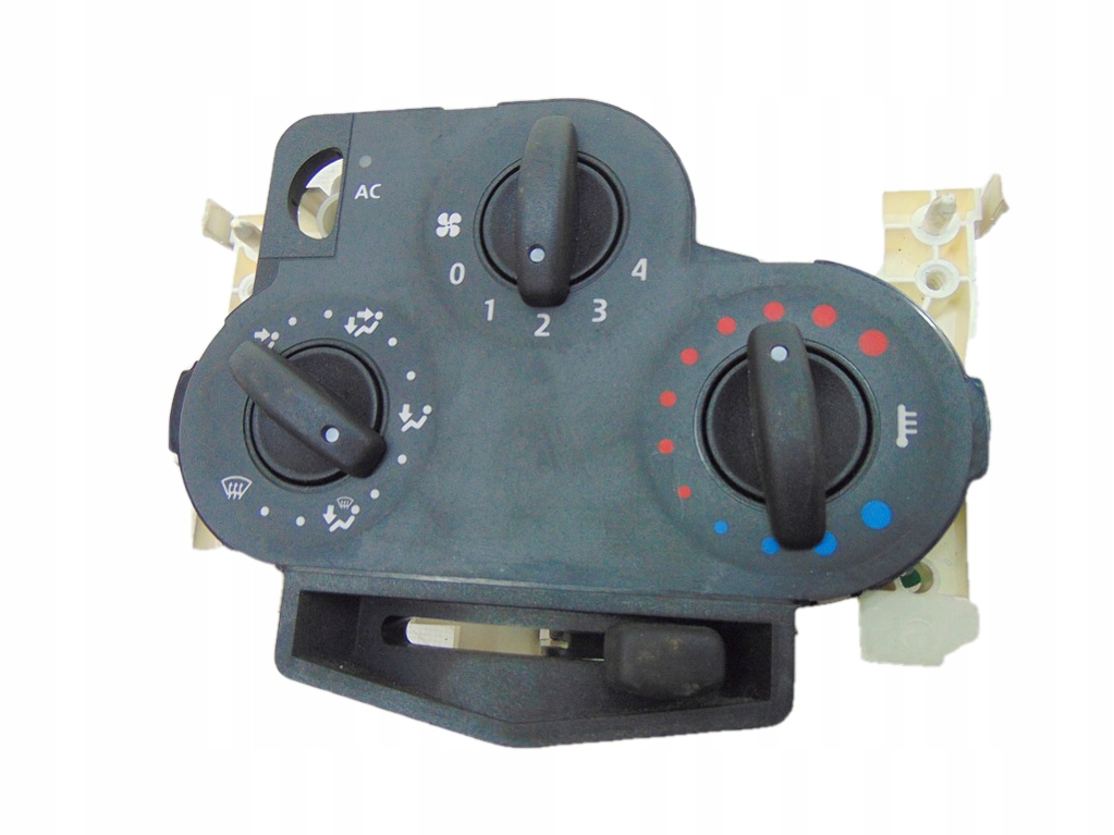 фото №1, Dacia logan 1.5 dci панель кондиционера n100920k