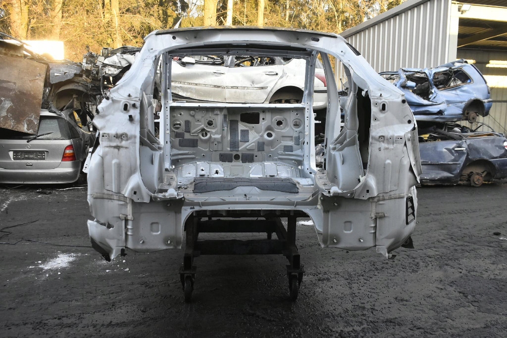 Чверть крила правий задній лонжерон стійку  поріг ppsw tesla model y Оригінал
