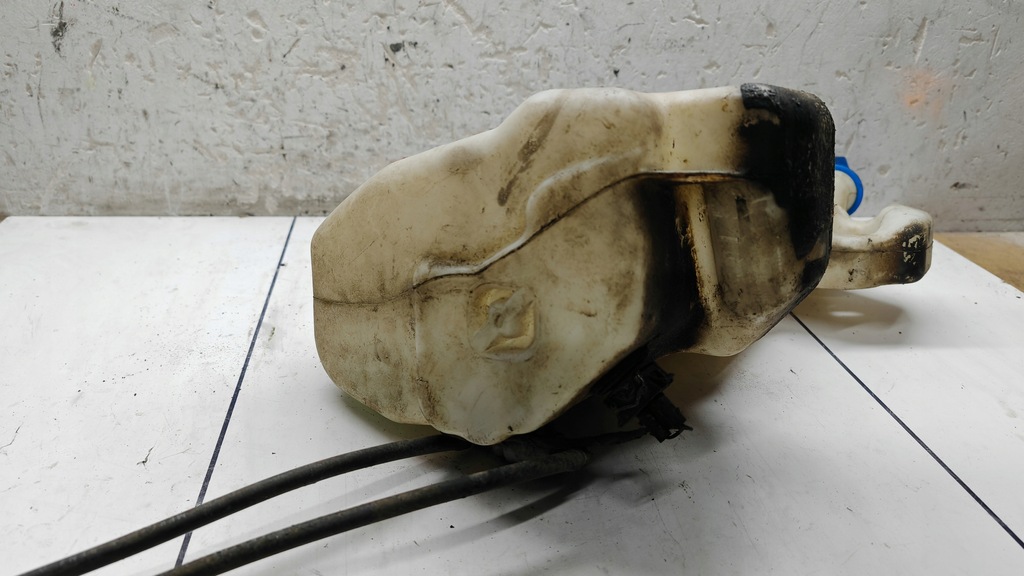 фото №14, Бачок омывателя mercedes w251 r-klasa помпа ксенон a2518690020