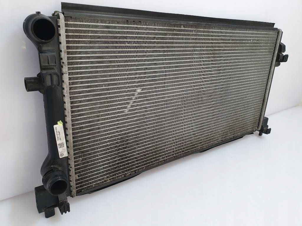 фото №9, Audi a3 s3 8v golf vii sportsvan 2015 1.6tdi crk радиатор 5q0121251ec