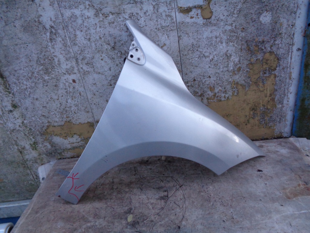 Купити Крило передній правий renault megane 3 3