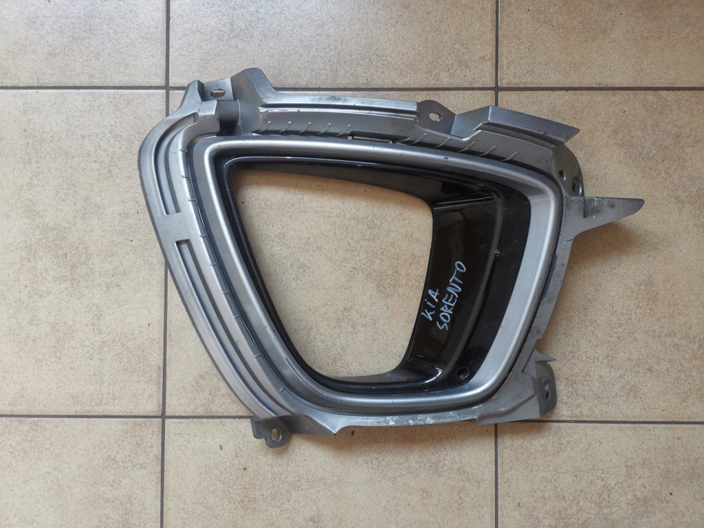 фото №1, Kia sorento решітка права заглушка w бампер