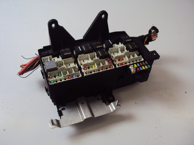 фото №1, Коробка запобіжників jaguar xe xf range sport