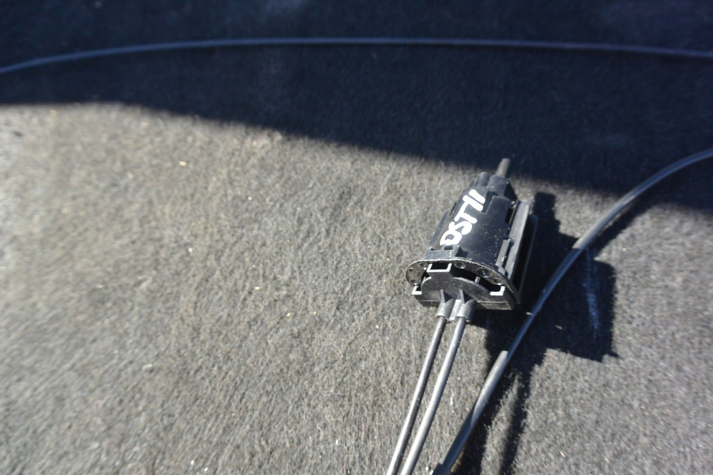 фото №8, Dacia duster ii 17- тросы капот регулировки лампа kpl оригинал