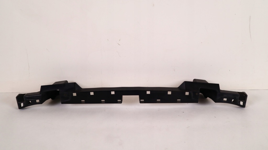 фото №1, Mazda cx-30 напрямна бампера задня dfr5-50291