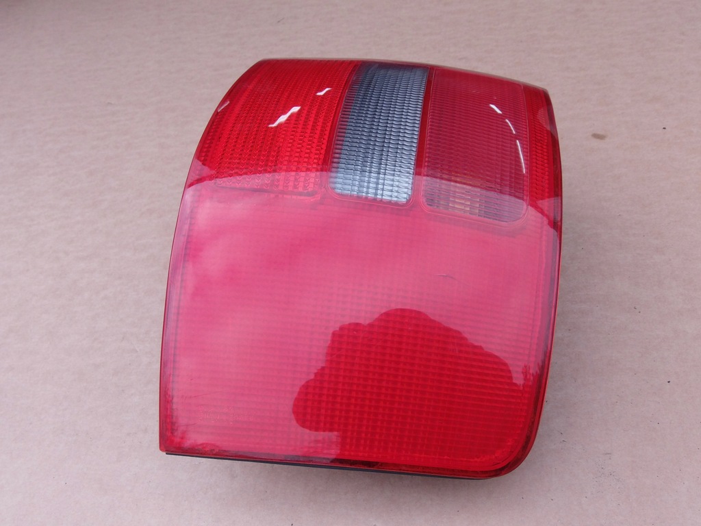 фото №6, Лампа правый задняя audi a6 c5 kombi 4b9945096