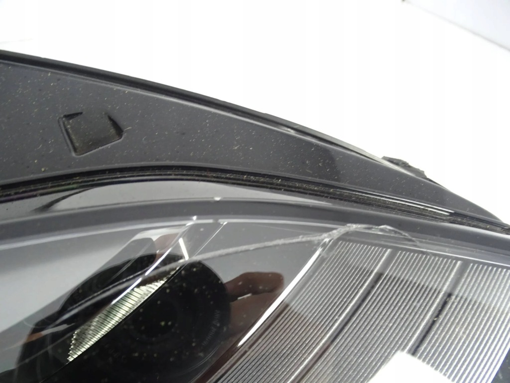 Фара перед передняя правый  tesla y full led 2020+ в Украине