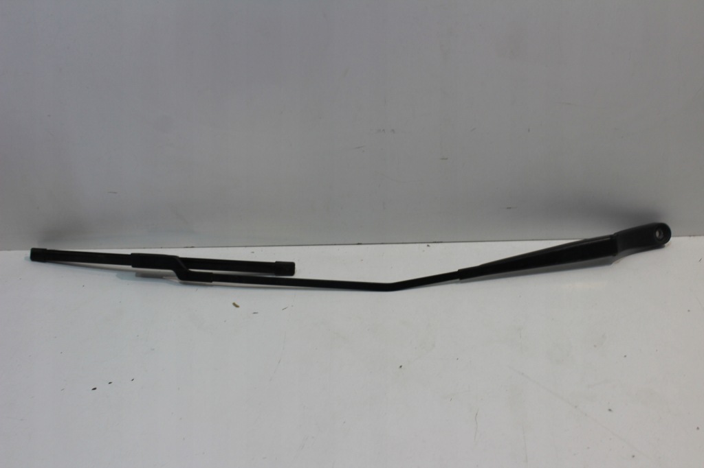 фото №1, Рычаг дворники правое дворник правая opel grandland x oem yp00062080