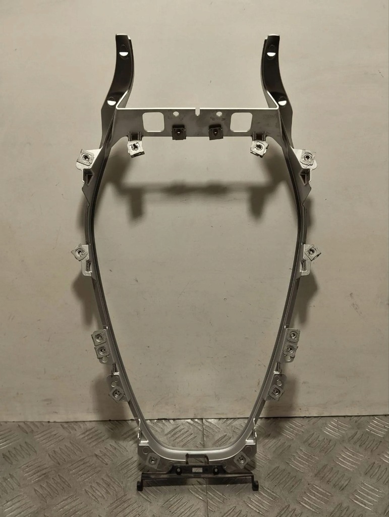 фото №8, Aston martin db11 2019 рамка панели приборной панели