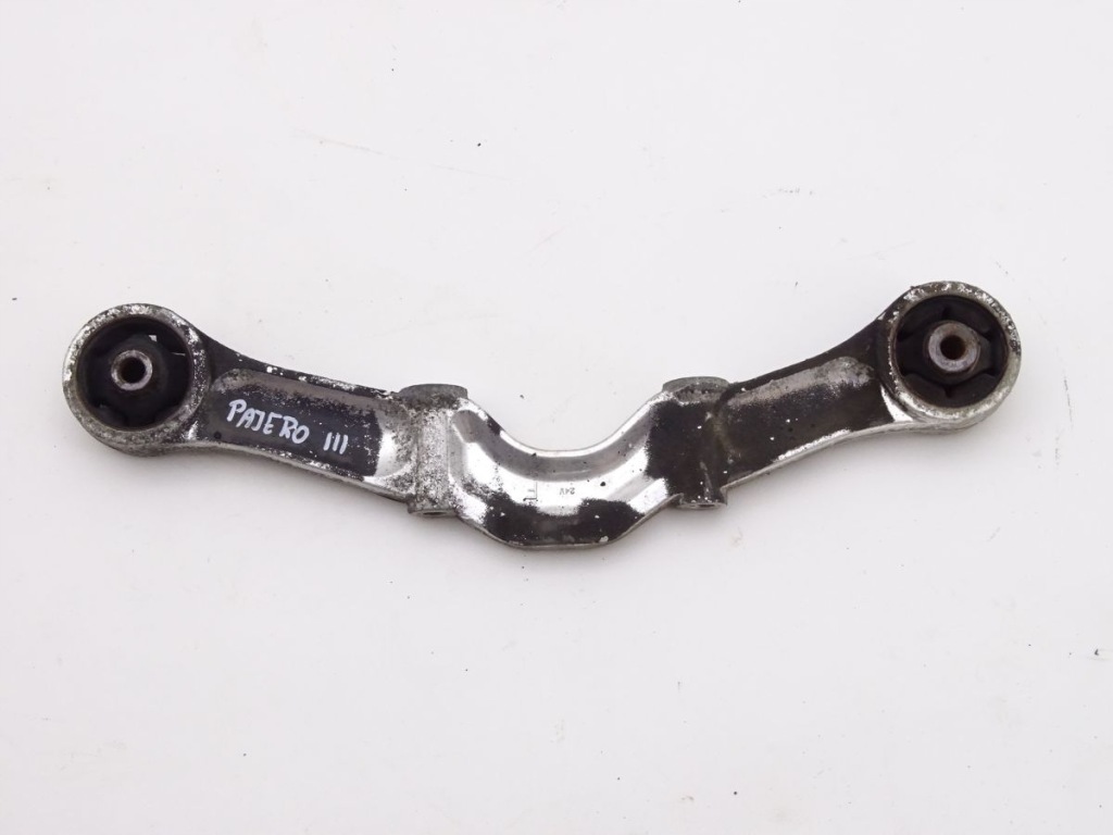 фото №1, Mitsubishi pajero iii 99-06 кронштейн подушка мост задняя