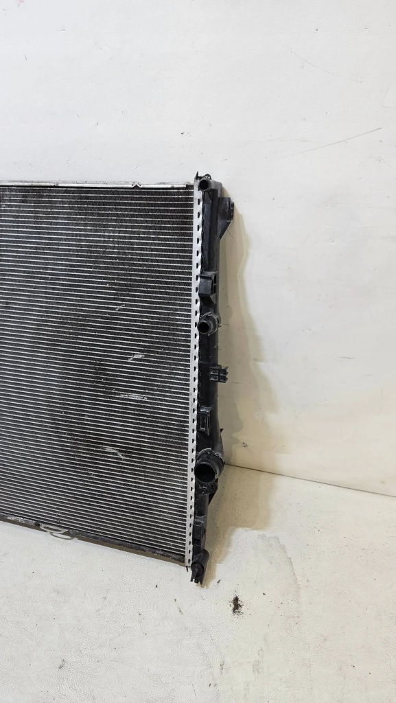 Радіатор води впуск mercedes sprinter w907 a9075001200 Зі Шроту