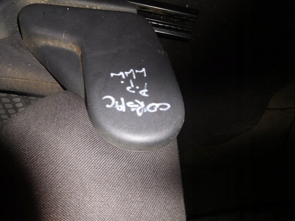 фото №4, Сиденье правый перед пассажир corsa c 3d 03r.