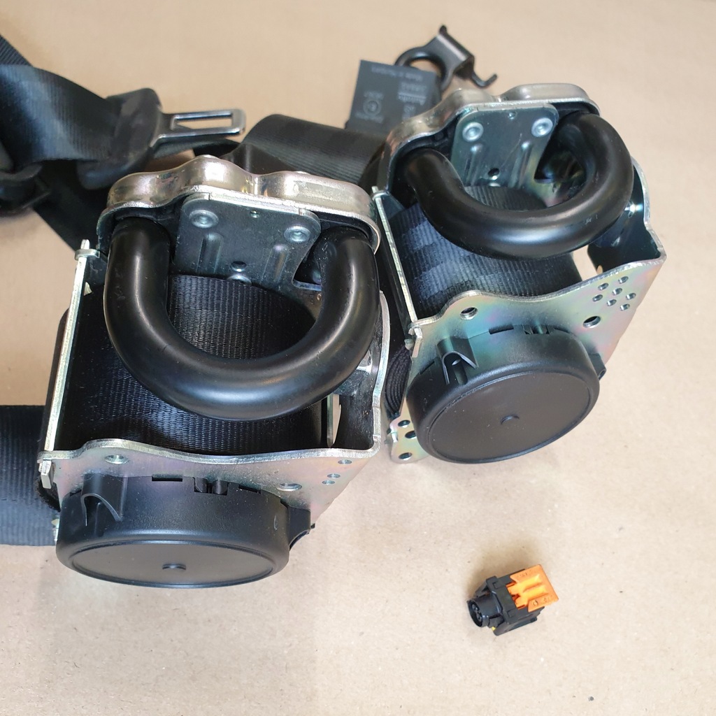 фото №10, Pas безопасности натяжитель перед правый volvo xc40 xc-40 оригинальный номер