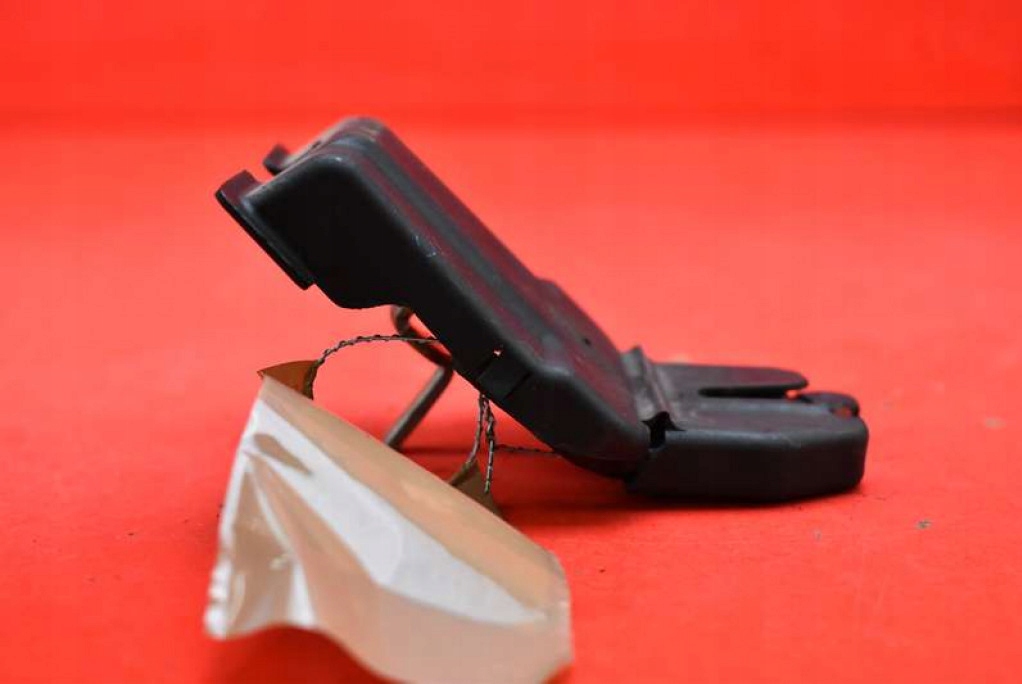 фото №6, Замок кришки задня багажника nissan maxima a33 sedan 00-05