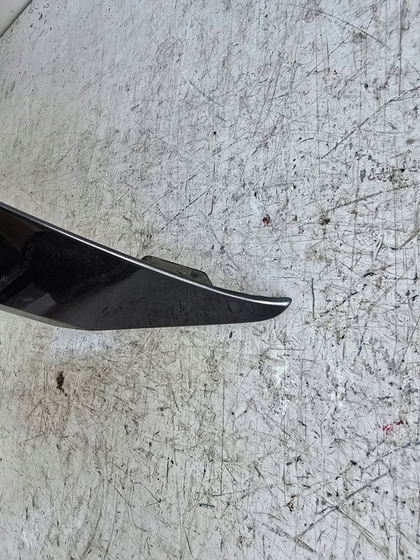 фото №5, Audi e tron крыло