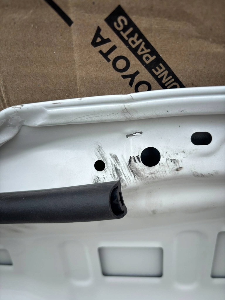 фото №10, Skoda enyaq iv 2025 капот