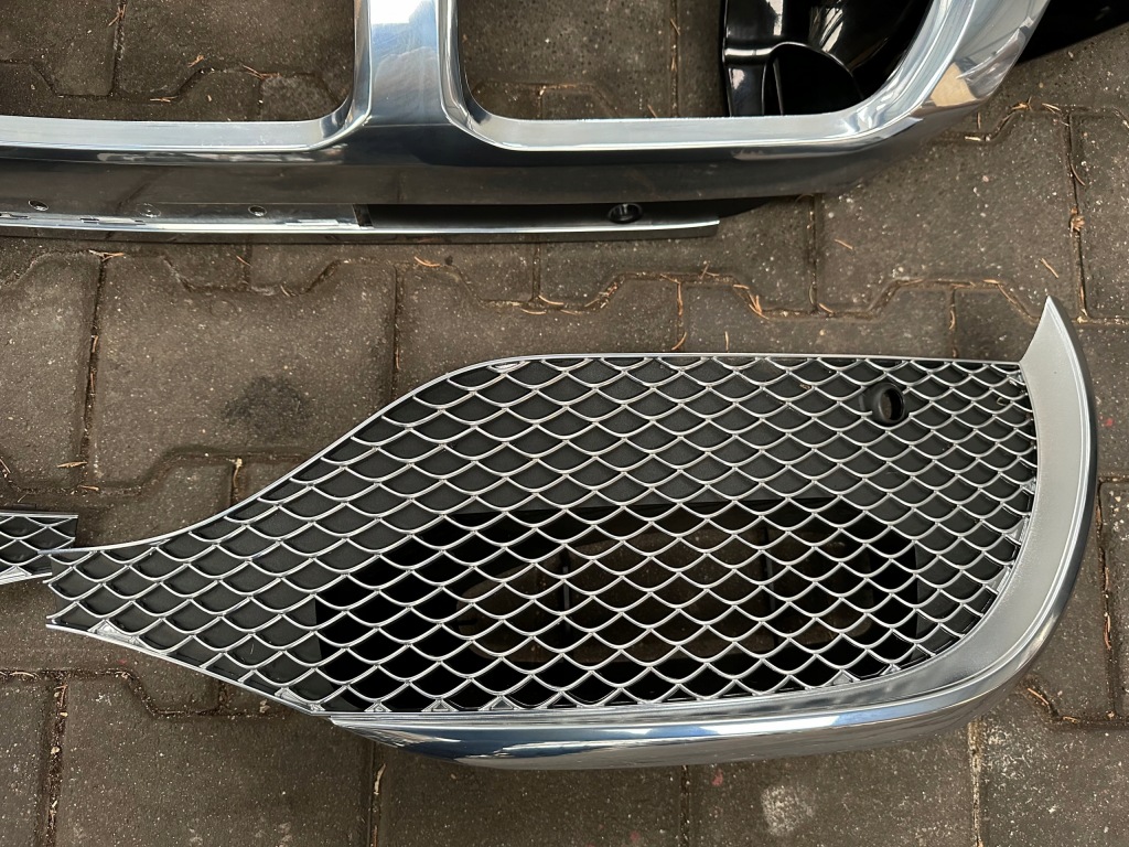 Спойлер бампера mercedes gls maybach 167 x167 Зі Шроту