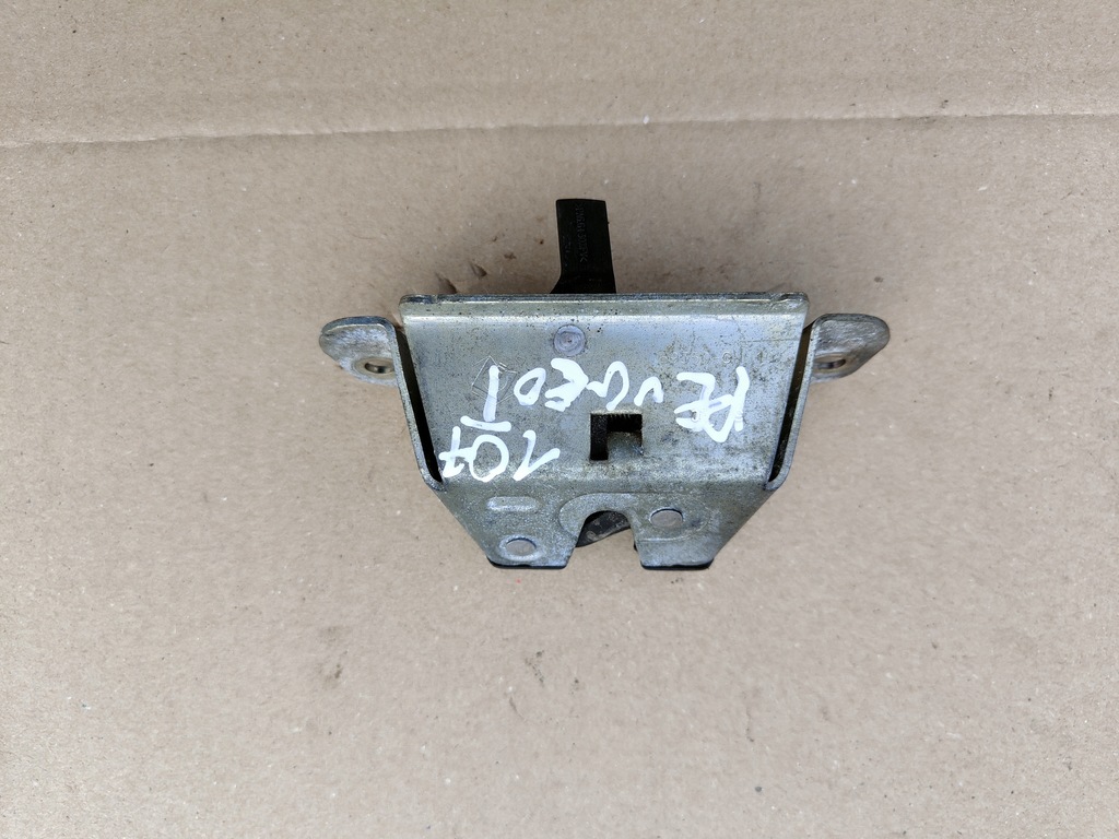 фото №1, Замок крышки задняя задний peugeot 107 3-дверь 04-09 rok