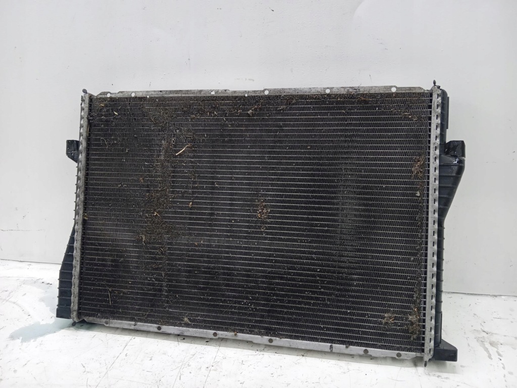 Купити Радіатор води bmw 5 e39 520 2.2