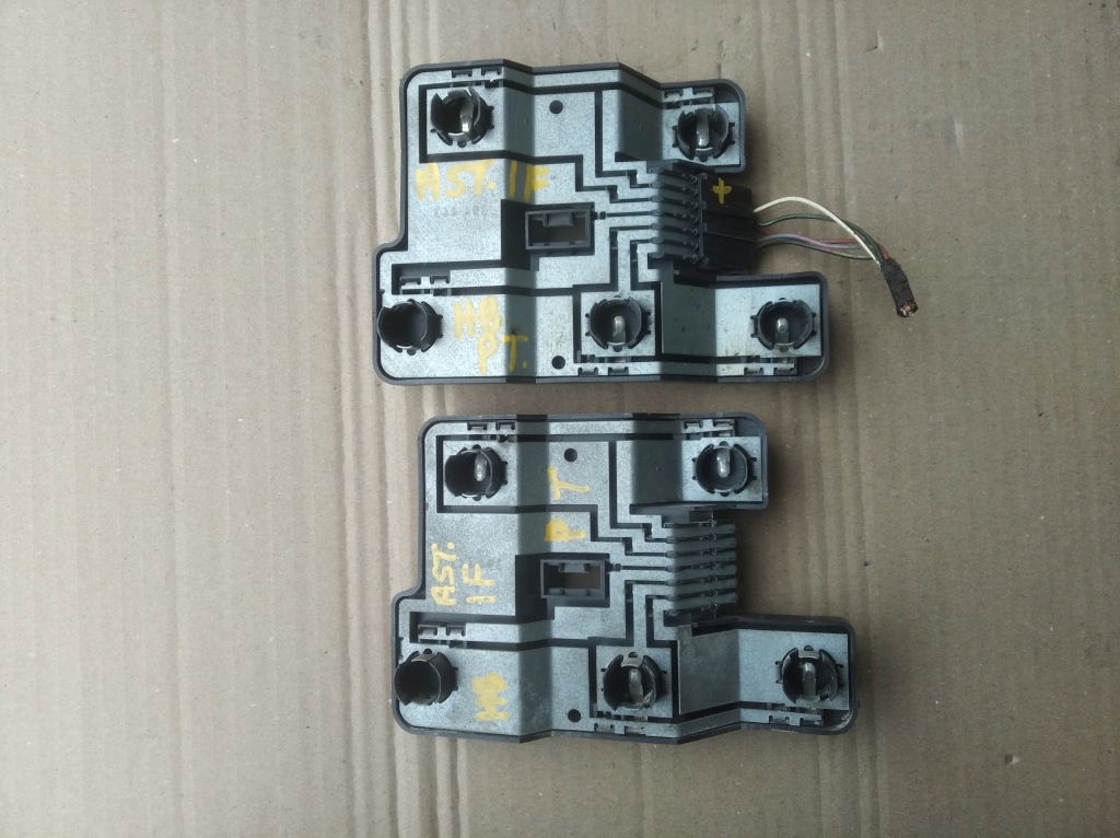 Купить Вкладыш лампы задний  правый opel astra i f hb