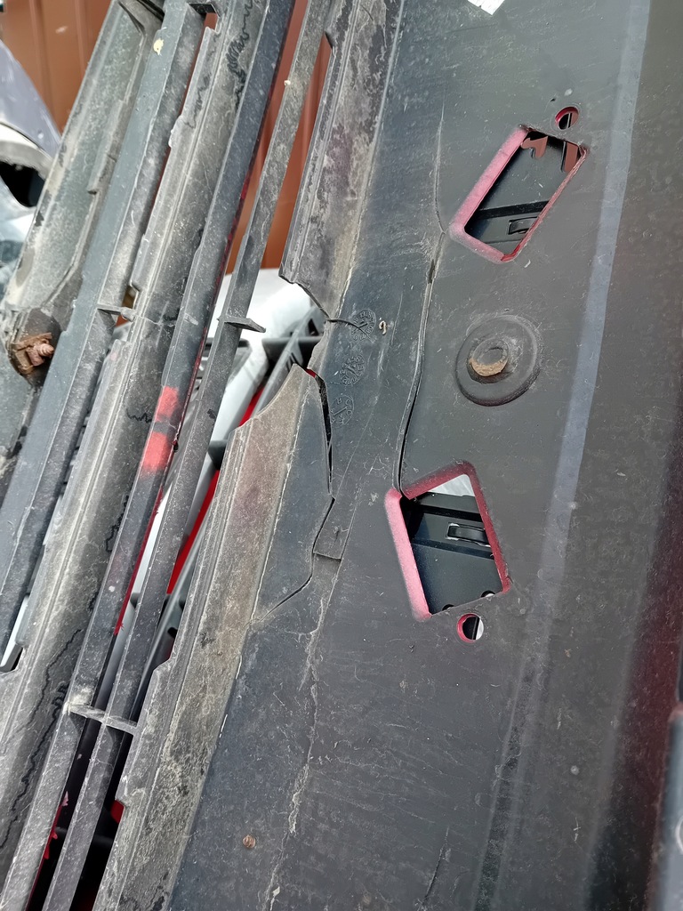 фото №7, Toyota corolla e12 хэтчбек 2002-2003 бампер передний перед