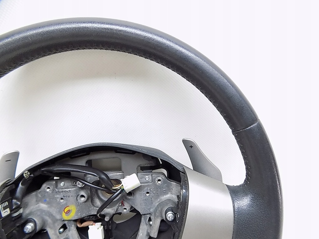 фото №4, Воздуховод кожа лепестки переключения - toyota auris i 06-09