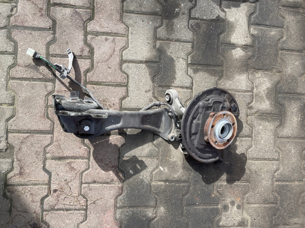 Купить Mercedes a 177 a45 amg поворотный кулак задняя правая