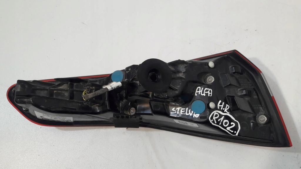 фото №5, Alfa romeo stelvio лампа задня права 2018 r102