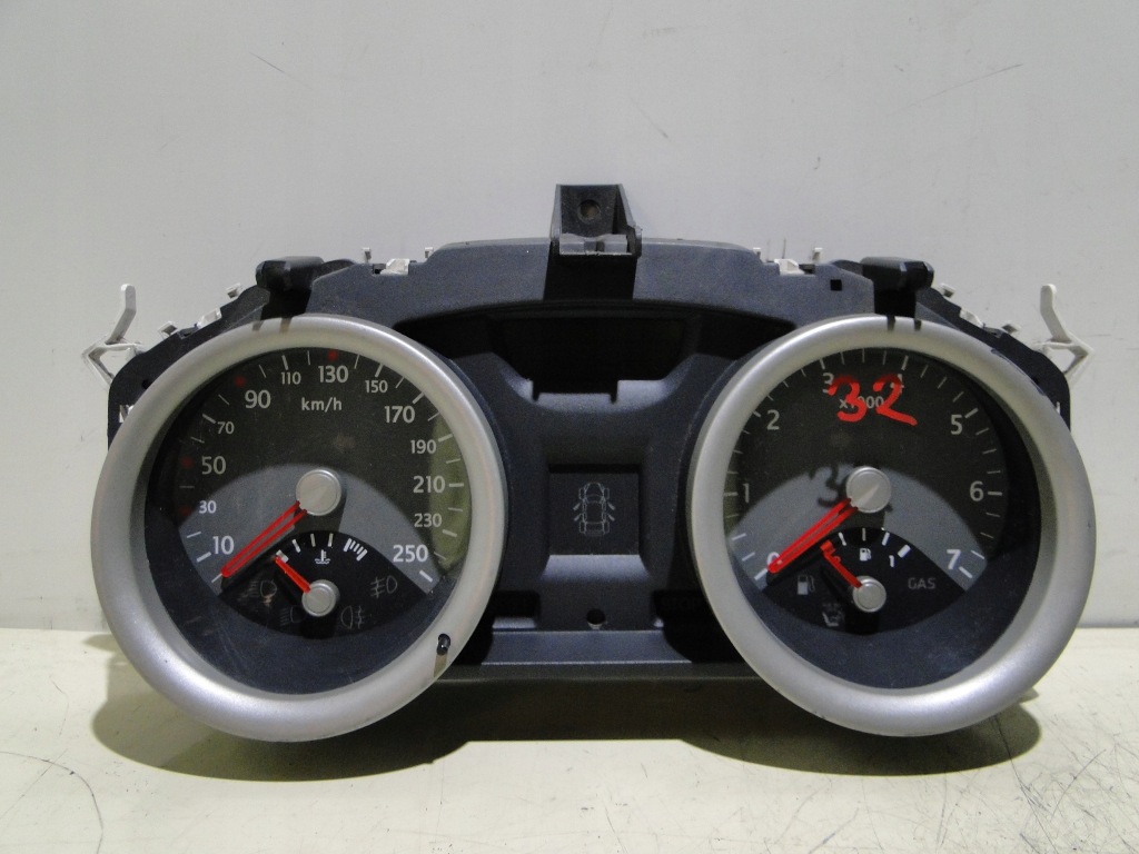 фото №1, Renault megane ii счетчик приборы eur 8200170521e