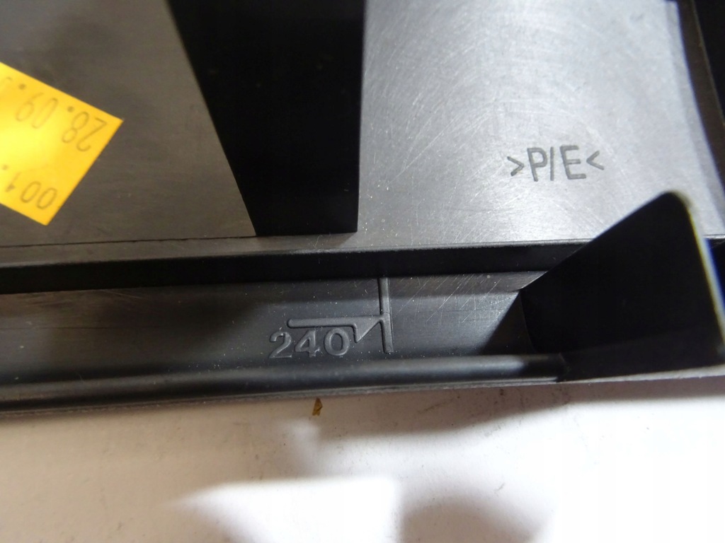 фото №8, Защита подушки безопасности сиденья toyota 718120d010b1