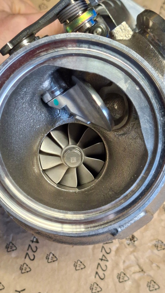 Турбонагнітач турбіна bmw x5 m x6 nowa 8747744 Оригінал