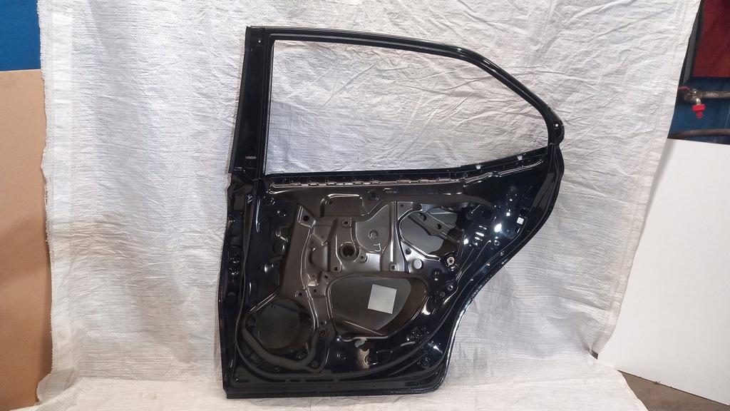 фото №11, Toyota camry 17r- дверь задняя правое bydgoszcz повреждённые