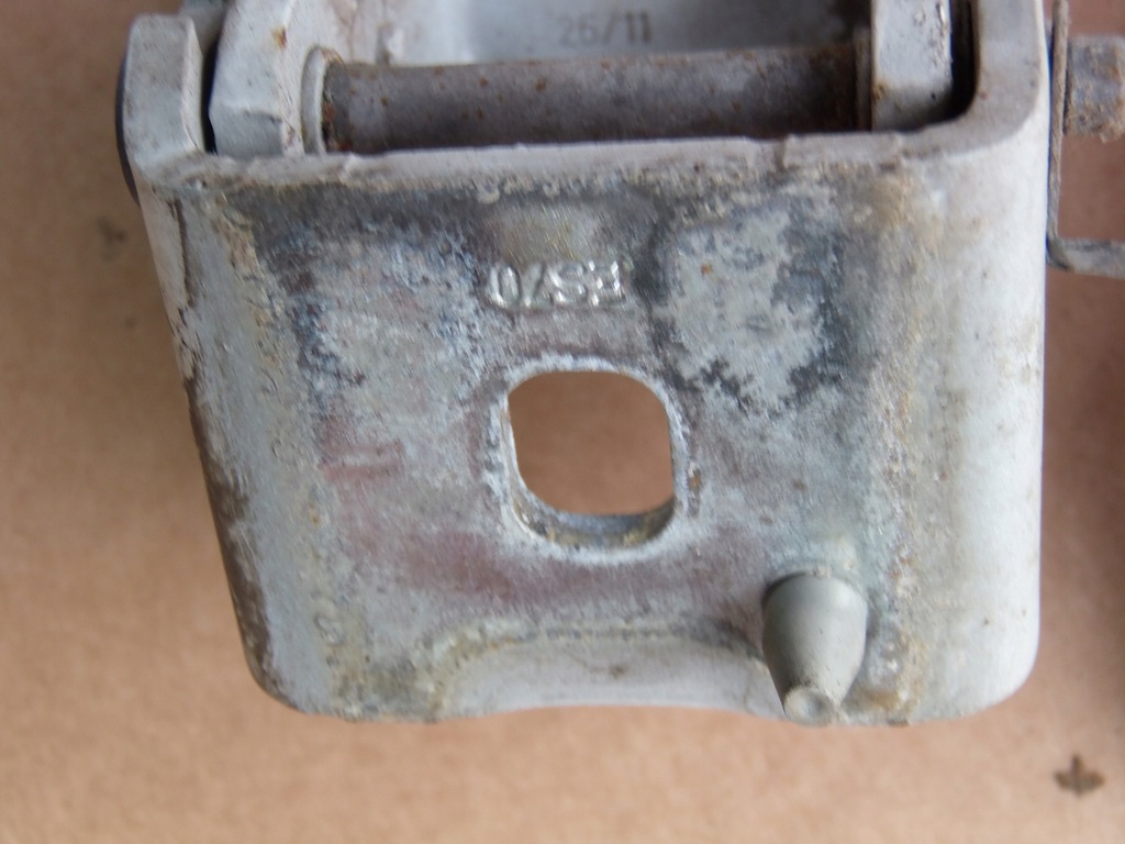 фото №5, Петлі двері правий задня комплект peugeot 3008