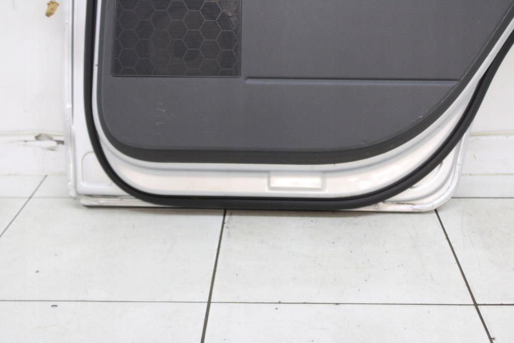 фото №12, Дверь правое задние правый задняя volkswagen vw polo 9n cross 2005r- la7w