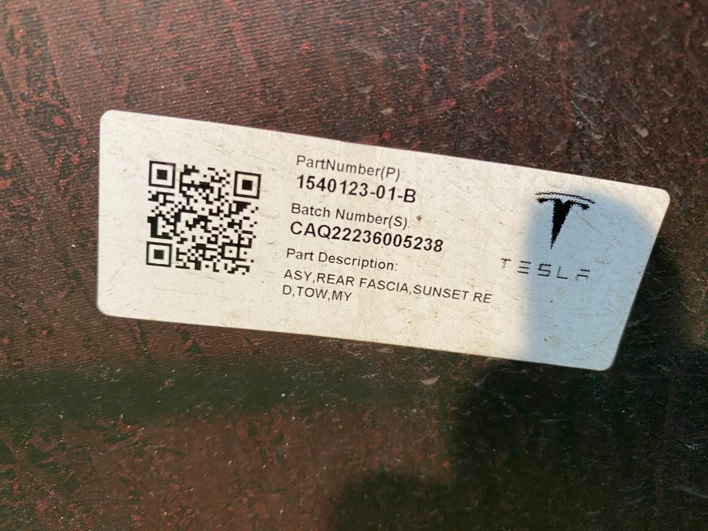 Tesla model y бампер задняя задний 1540123-01-b с Разборки