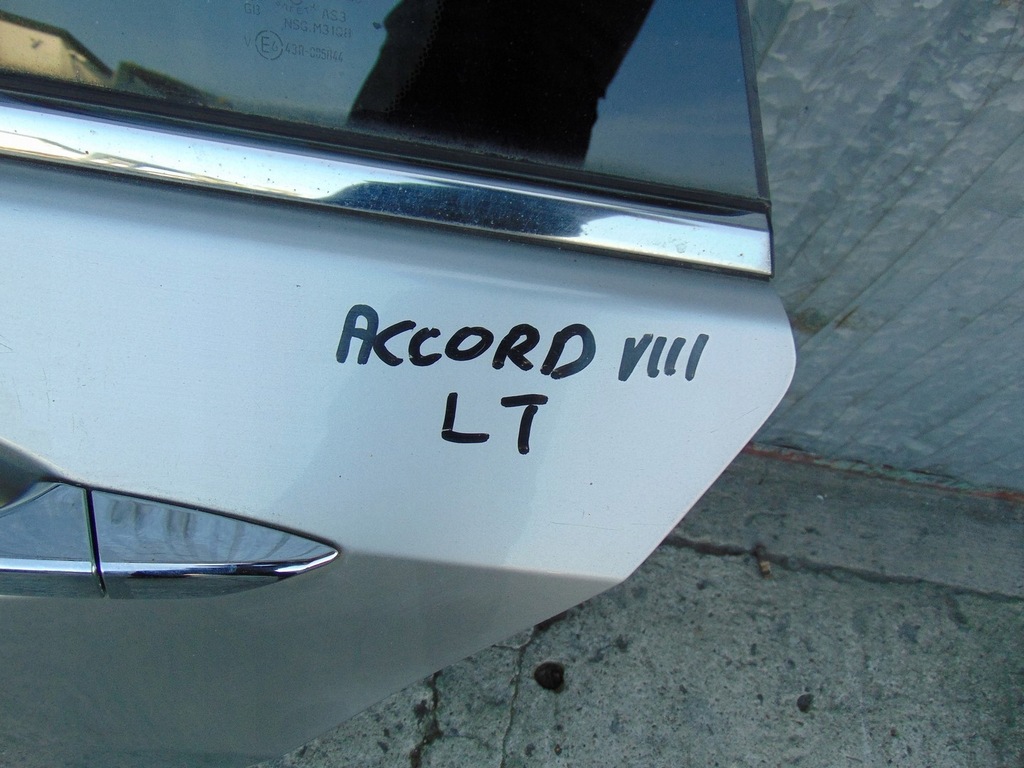 фото №16, Дверь левая задняя honda accord viii kombi nh743m