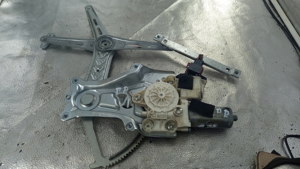 фото №1, Підйомник скло правий перед opel vectra c 05r