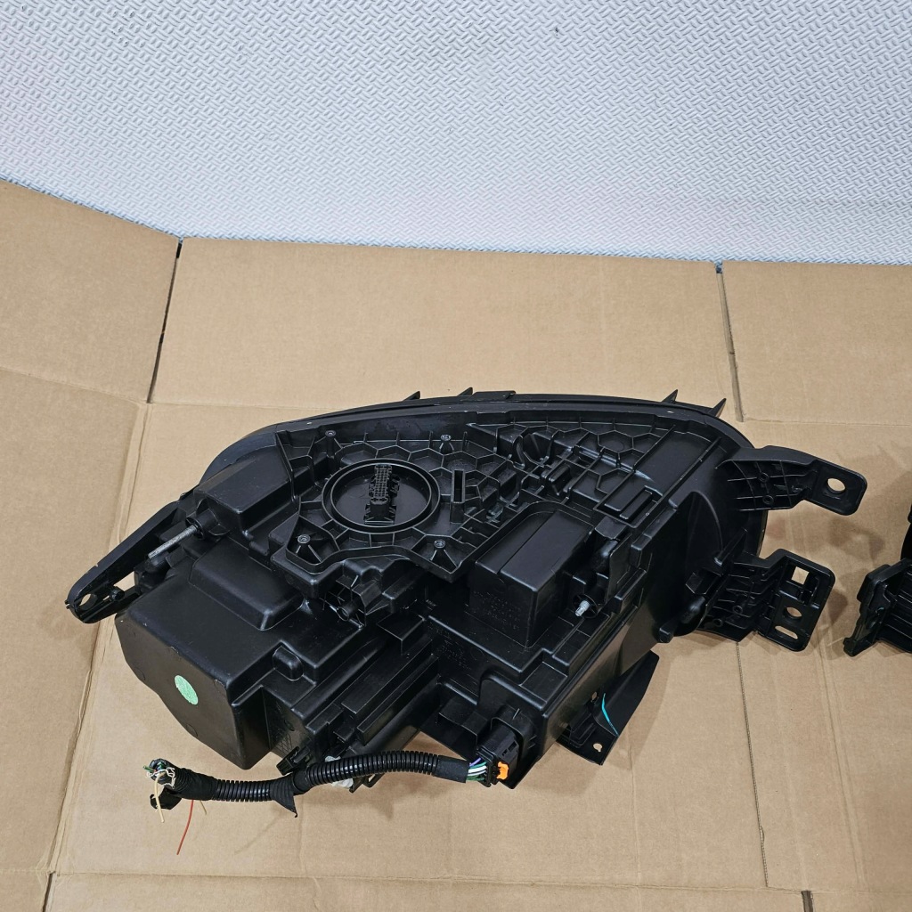 фото №11, Citroen c5 aircross лампа фара левый lub правый full led