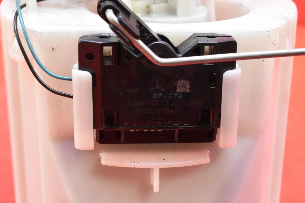 Помпа насос пального mercedes c-klasa w204 1.6 blueeff 156km 07-12 Недорого