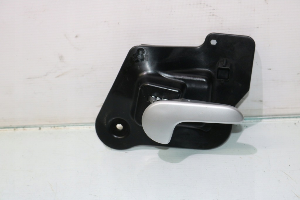 Купити Ручка права задня внутрішня opel meriva a 13121861