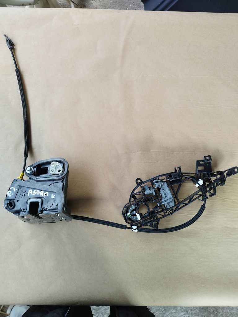 фото №1, Замок двері правий задня opel astra v k